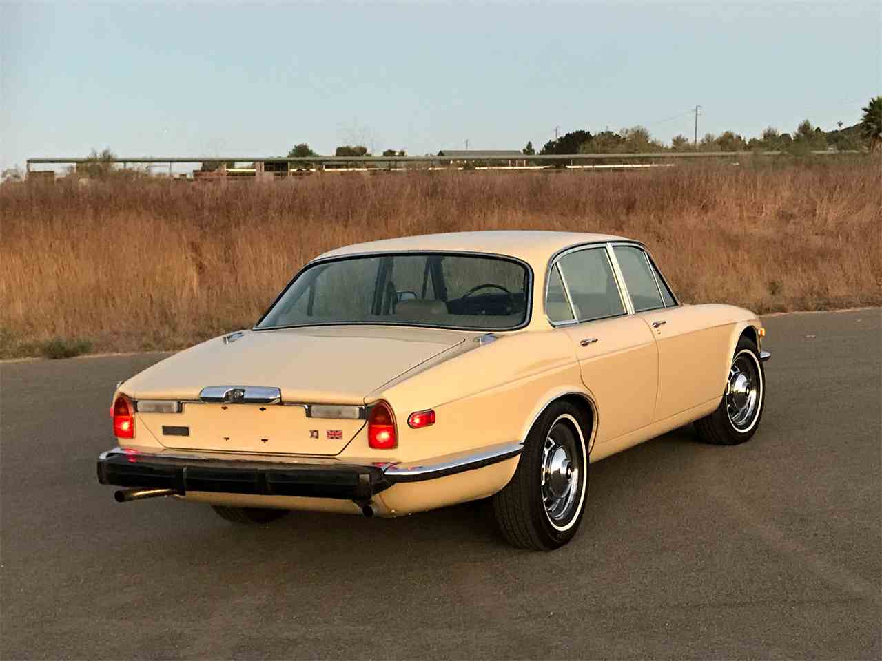 1974 Jaguar XJ12 for Sale CC1027644