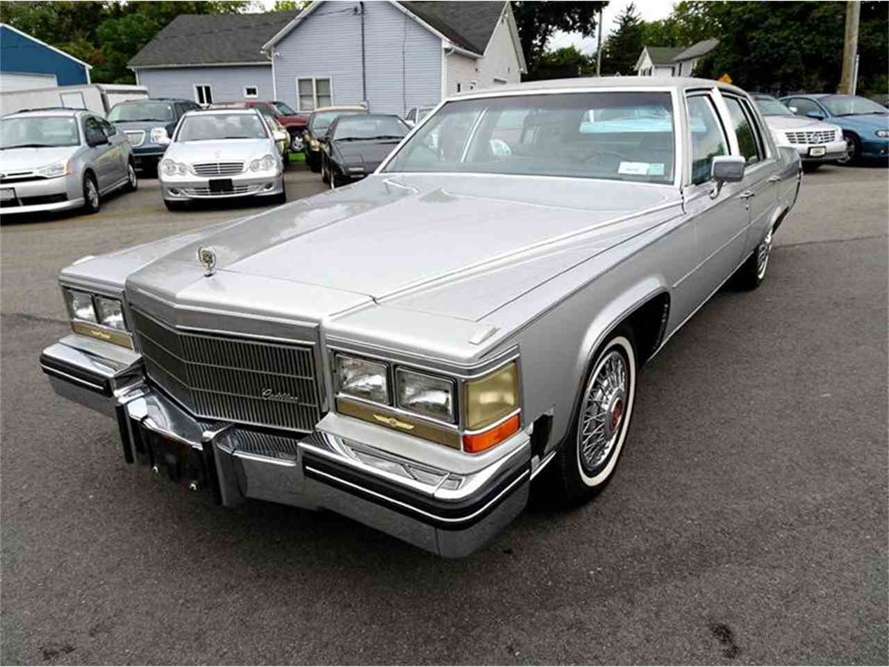 Cadillac fleetwood 1984