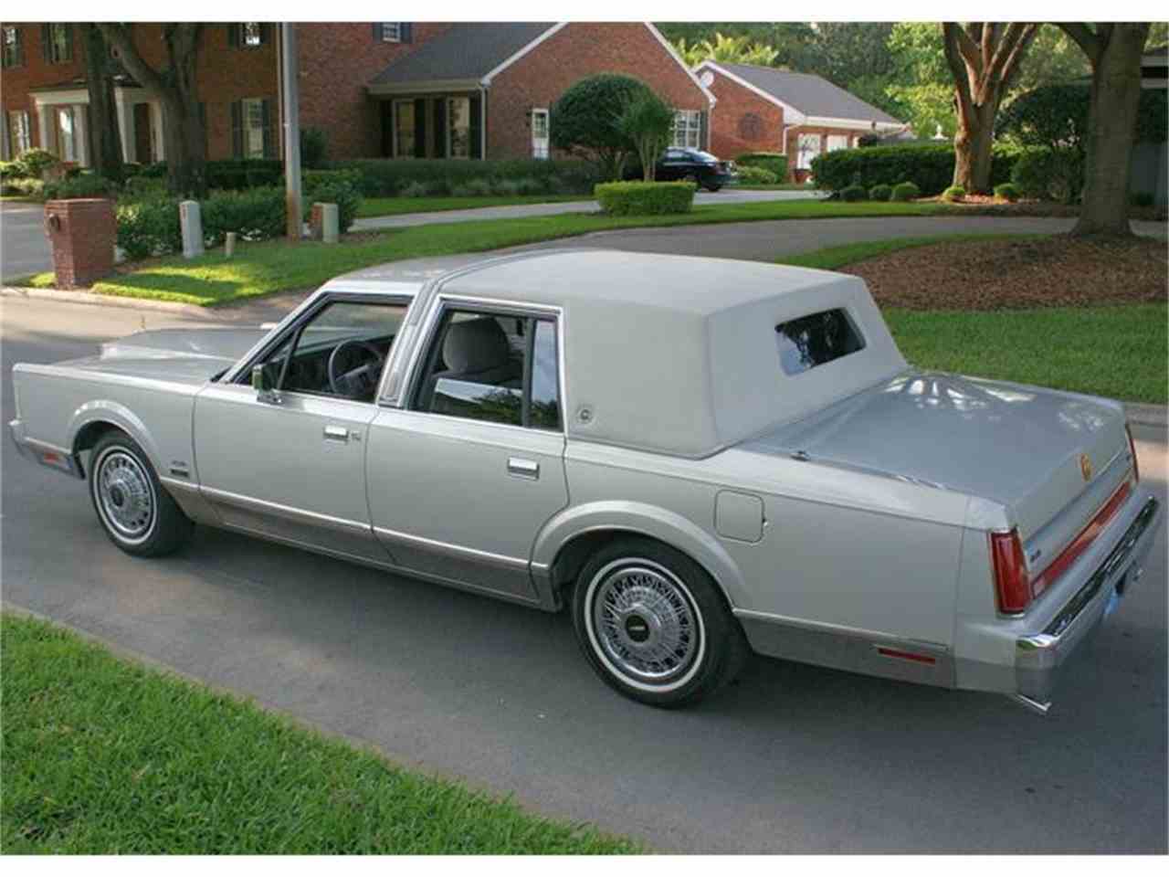 Lincoln town car 1987