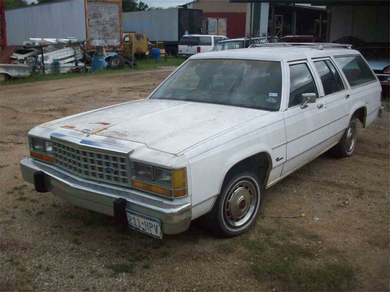 Ford crown victoria 1985