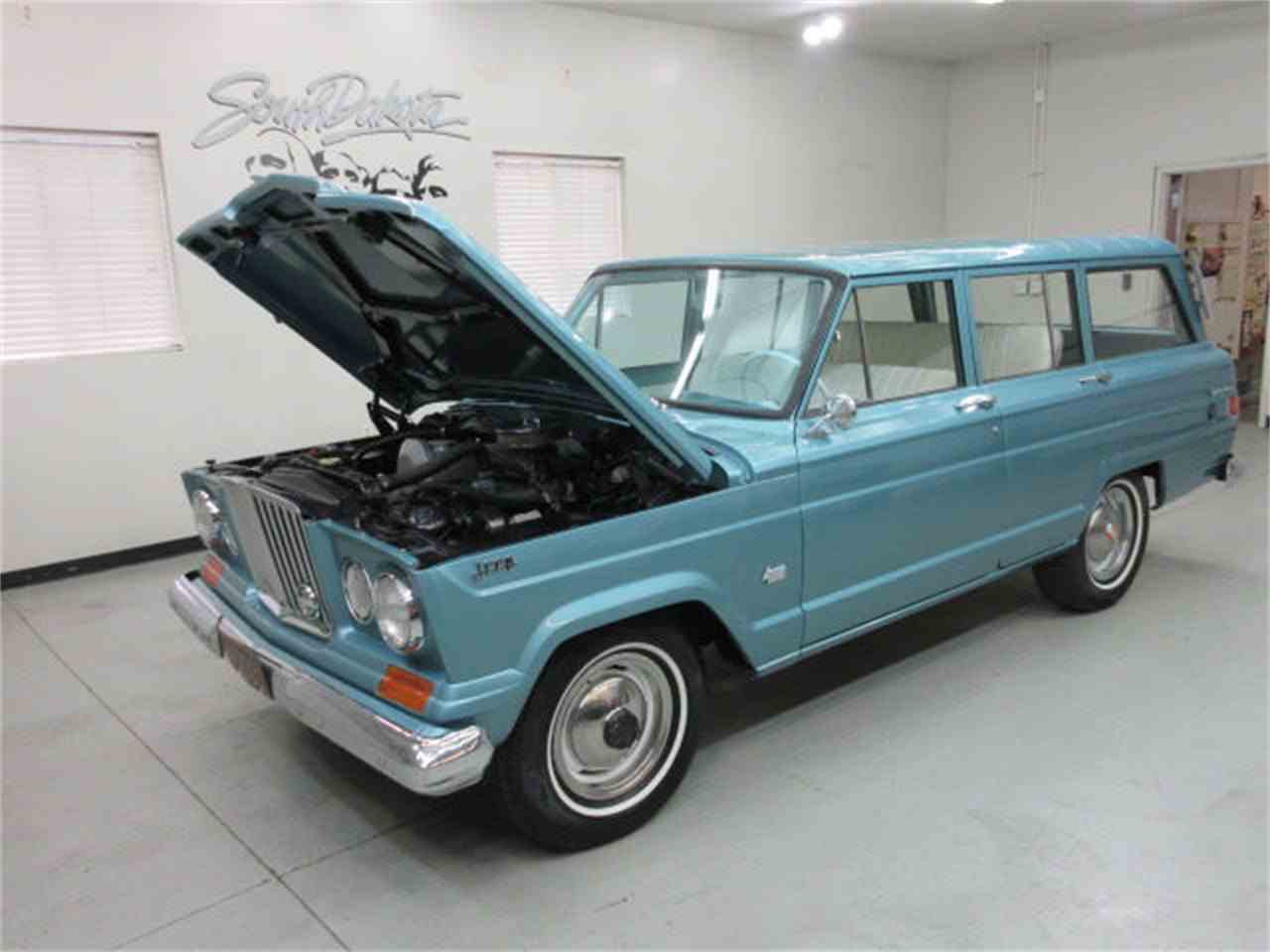 1965 Jeep Grand Wagoneer