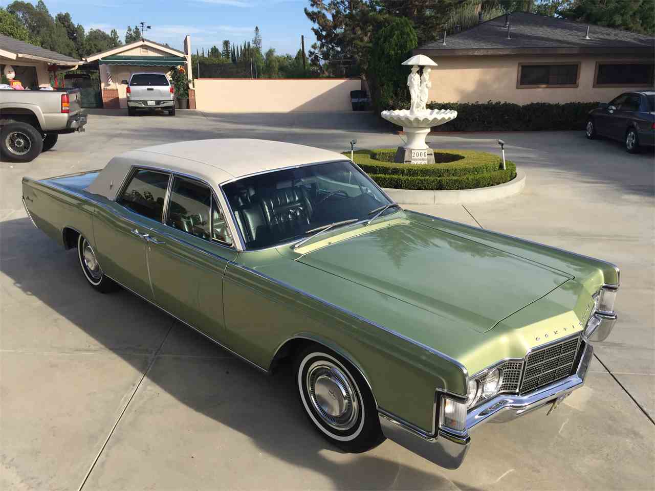 Lincoln continental 69