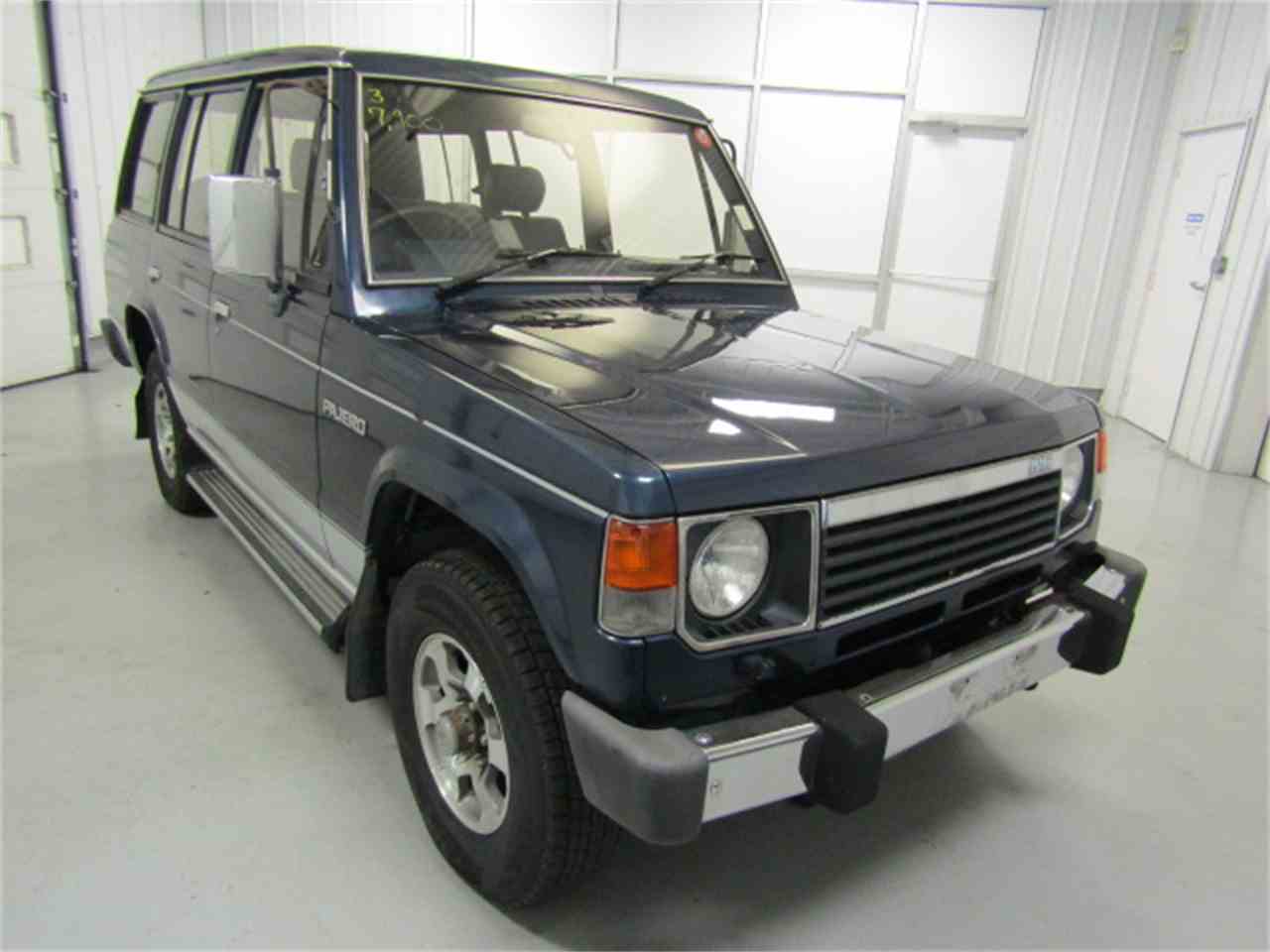 Mitsubishi pajero 1987