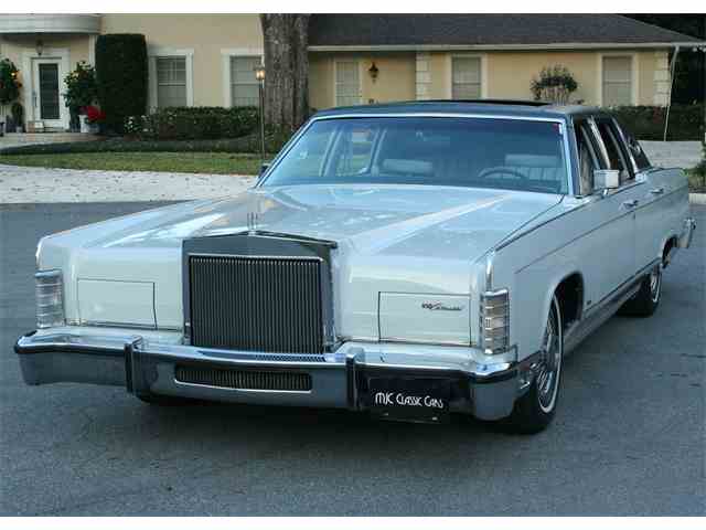 Classic Lincoln Town Car for Sale on ClassicCars.com - 10 Available