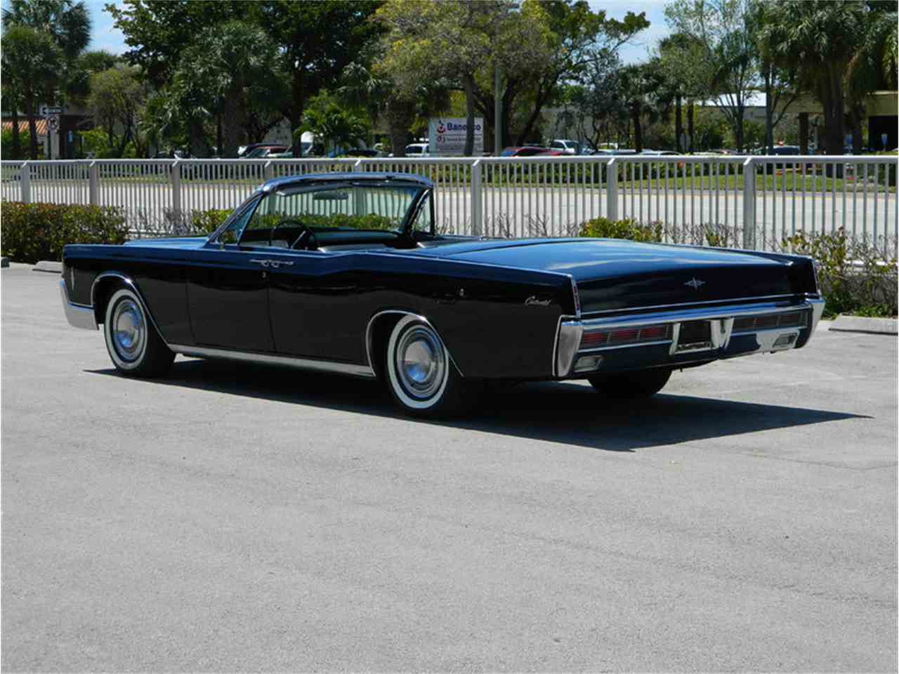 Lincoln continental 1966