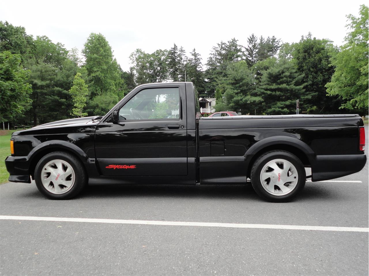 8514584-1991-gmc-syclone-std.jpg