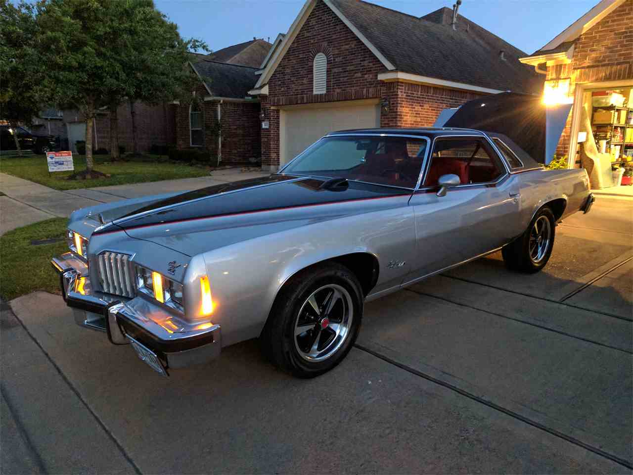 Pontiac grand prix 1977